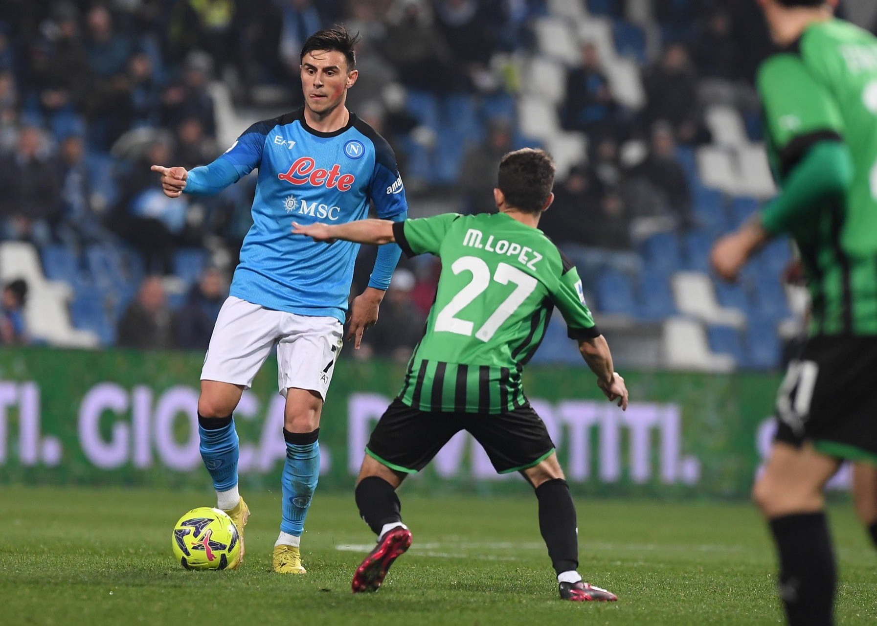 华体会_包含那不勒斯意甲击败都灵奥斯梅恩头球破门的词条